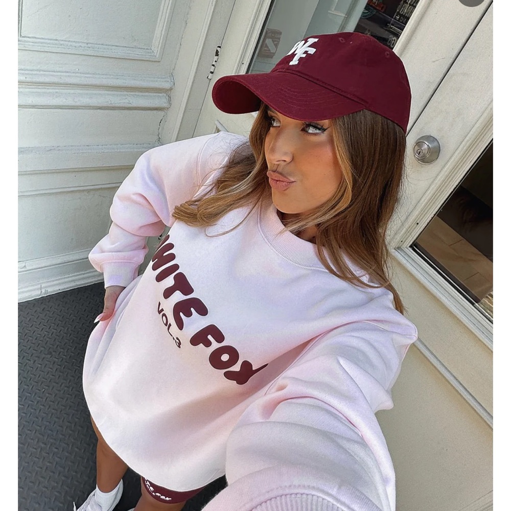 White Fox sweatshirt - Picture 3 of 4